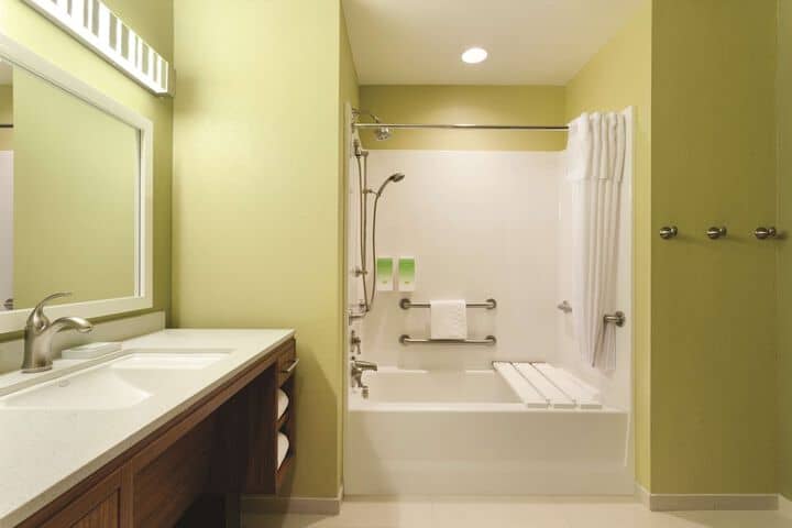 Room 21 of 41