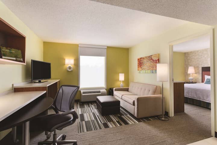 Room 9 of 41